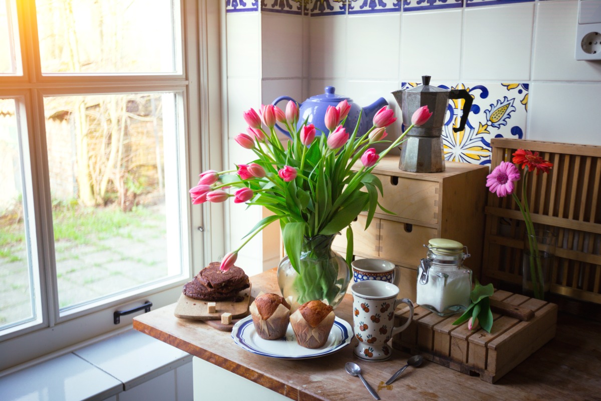 Paint the kitchen cabinets