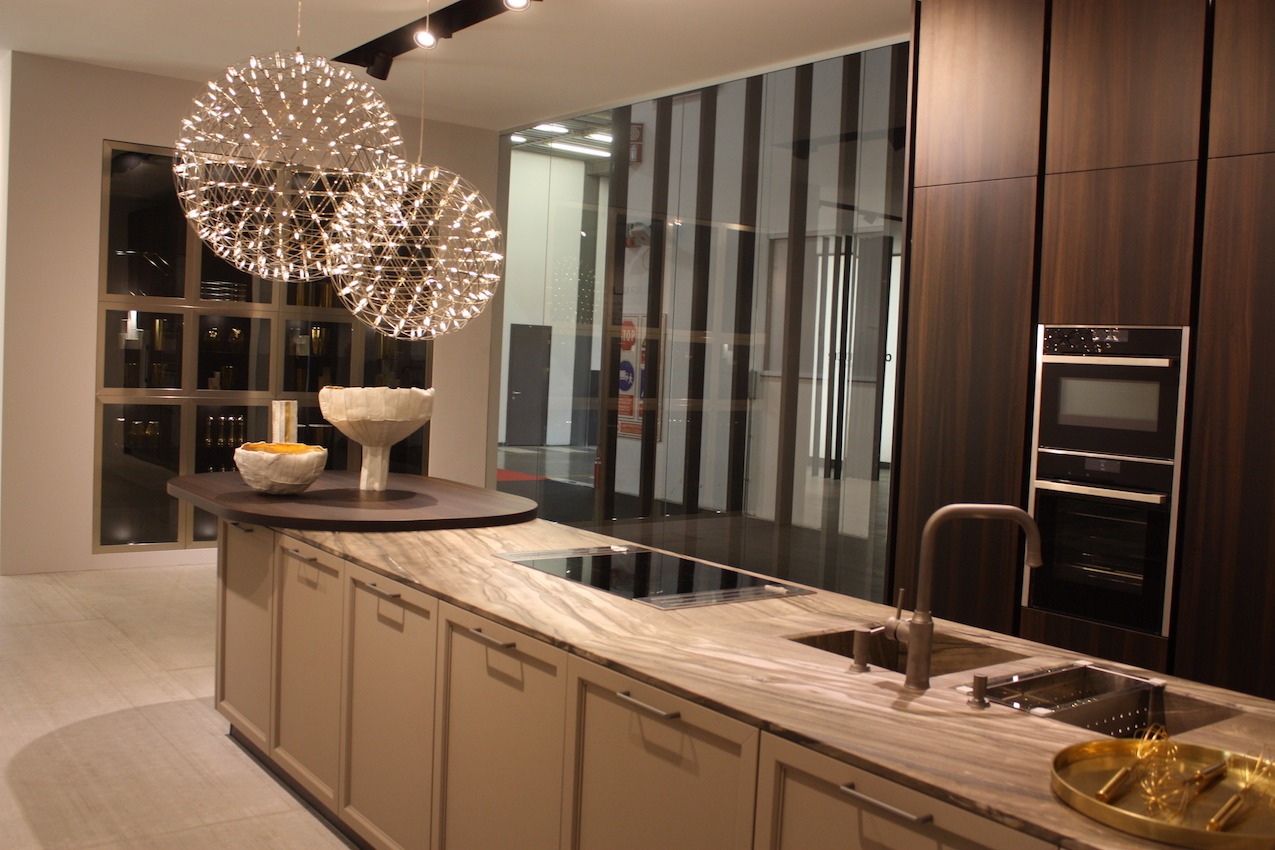 Kitchen Layout Design Concepts That Blend Form and Function