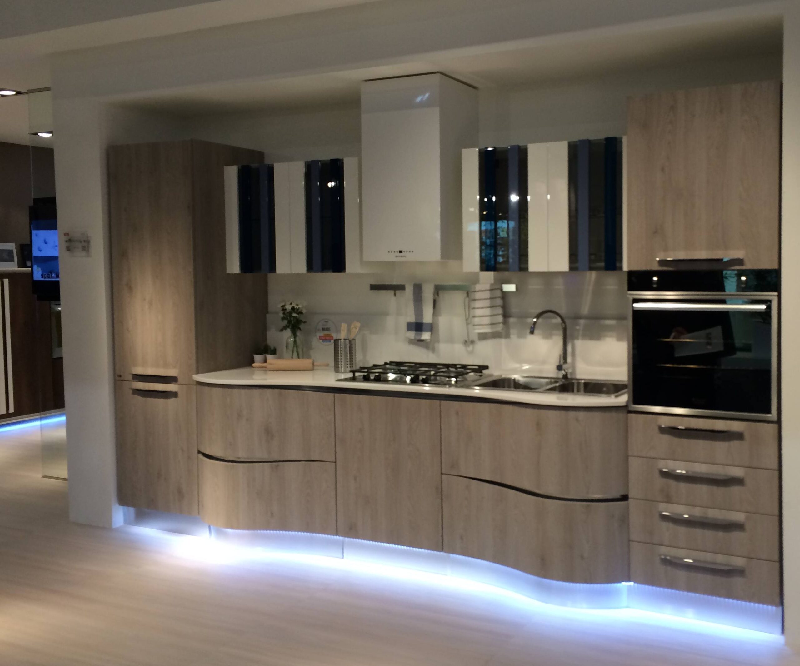 Kitchen trash cabinet pull out