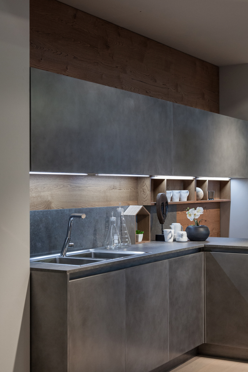 Hidden Function Seamless Form Kitchen Design Layout