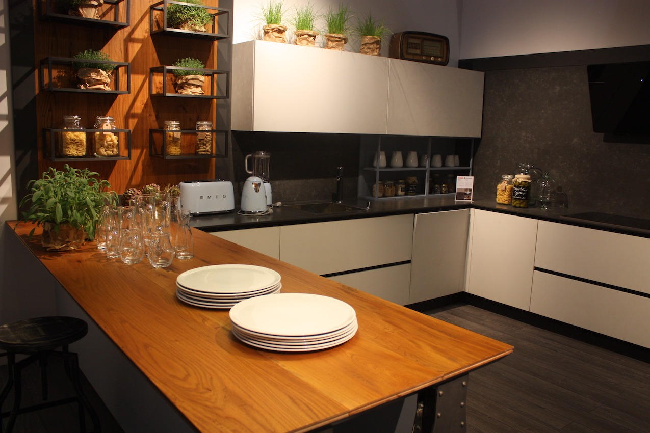 Marble veneer kitchen