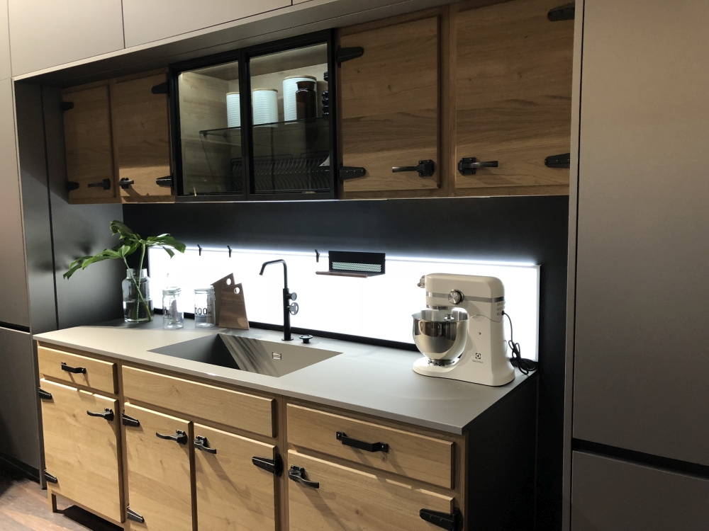 Classic Black White Kitchen