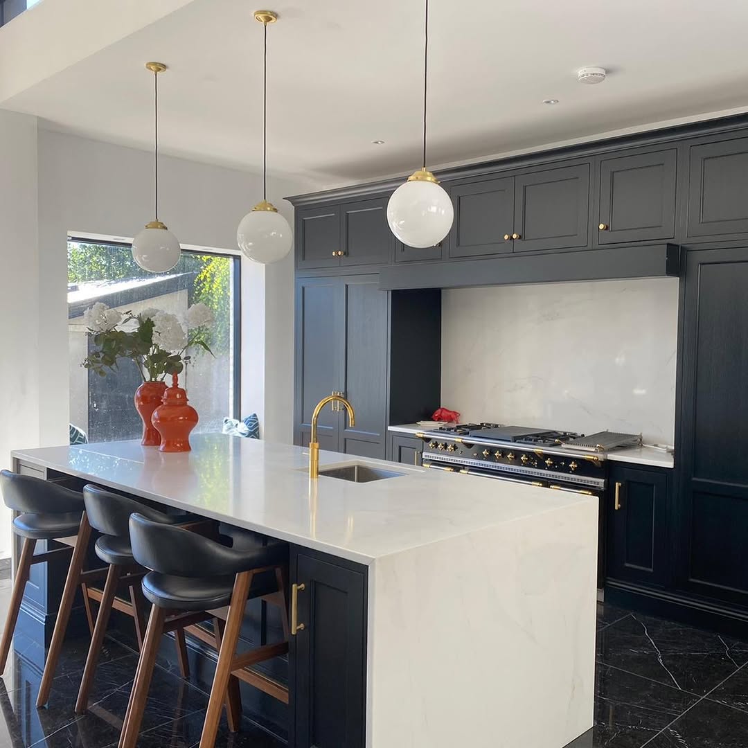 Soft Beige Warm Wood