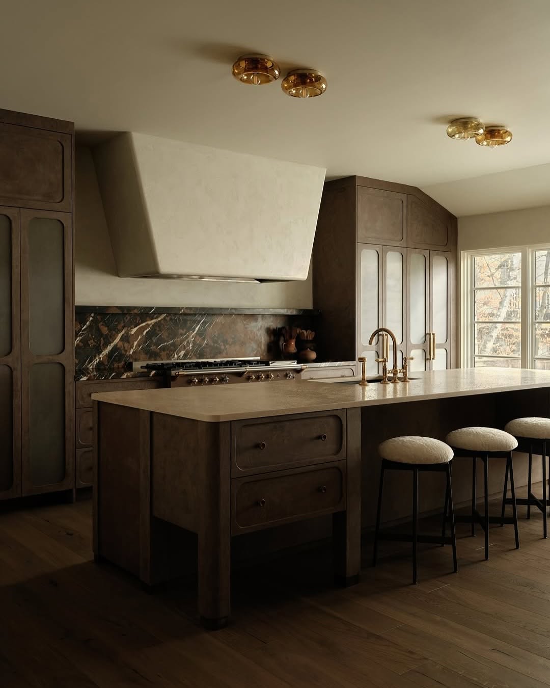 Marble vein kitchen decor