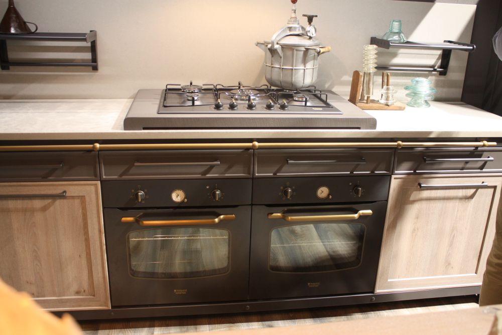 Coordinated hardware that carries the retro language through the kitchen