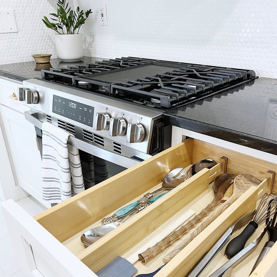 17 Common Kitchen Drawer Organization Tips Most People Don’t Think About