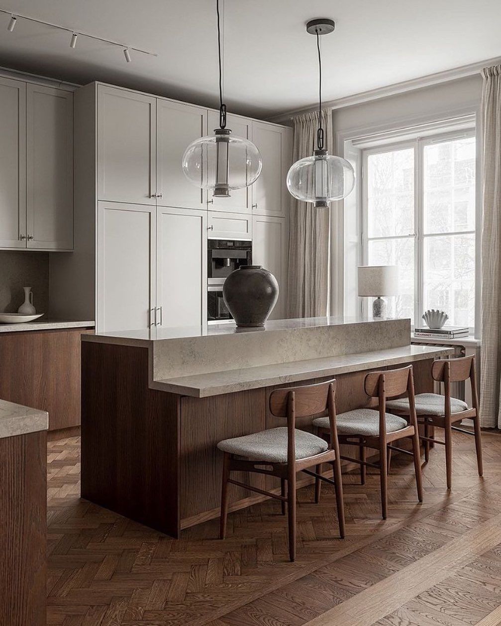 Sculptural Stools in a Modern Classic Kitchen