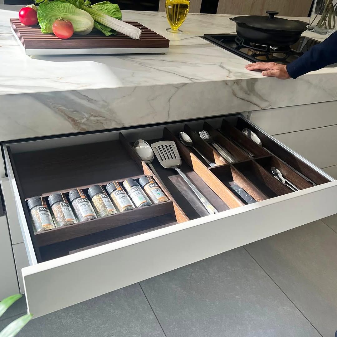 Mixed-Use Drawers for Utensils and Spices