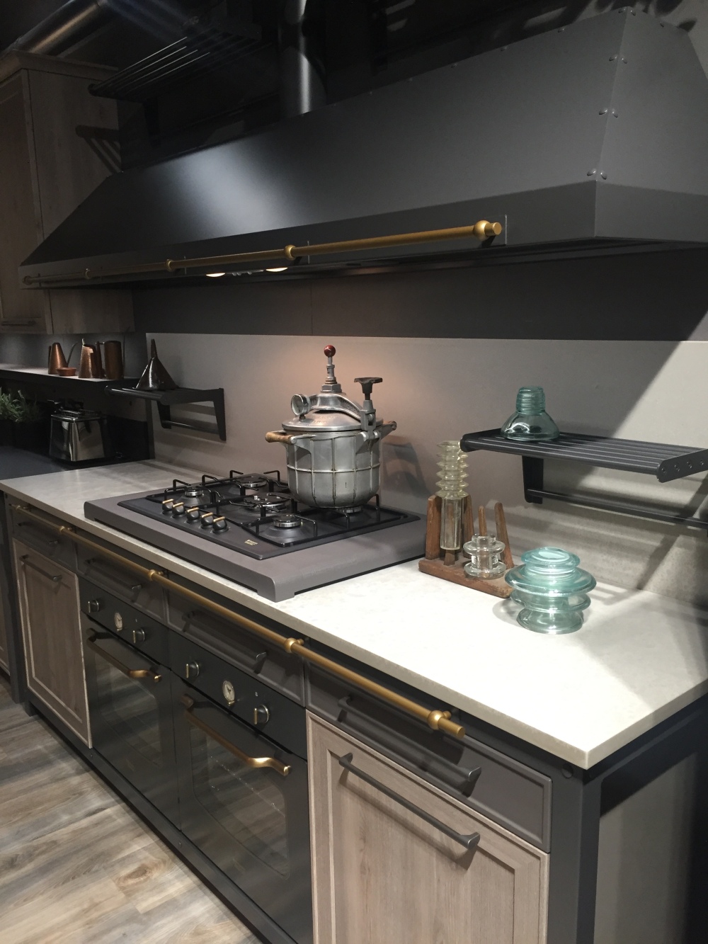 Mixed metallics and industrial dark tones