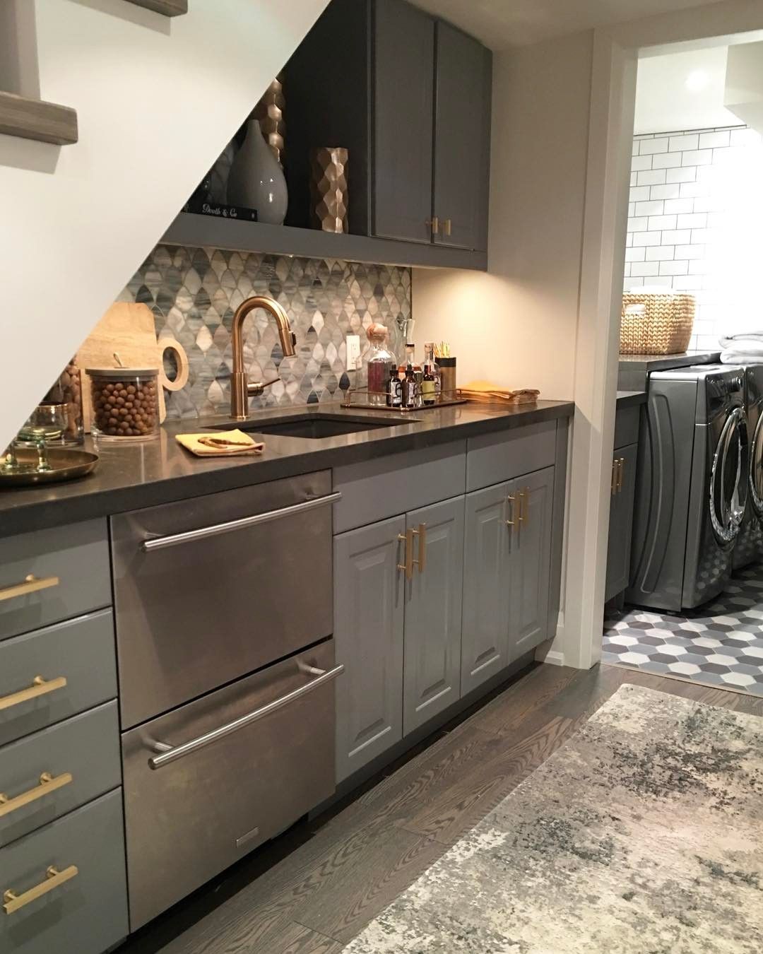 These Small Kitchenettes Keep Showing Up in Homes That Use Space Better Than Square Footage