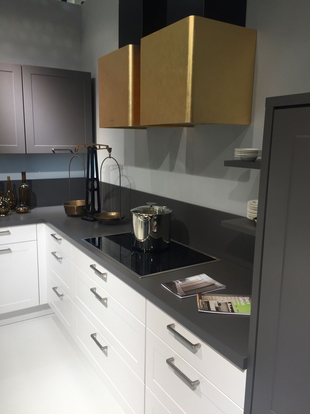 10 Range Hood Designs I’m Choosing Instead of Stainless Steel This Year